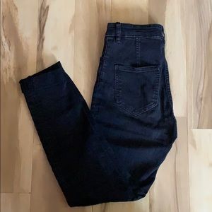 High-rise black skinny jeans
